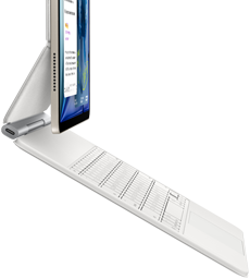 iPad Air, kleur Sterrenlicht, bevestigd aan Magic Keyboard, kleur wit, zijkant